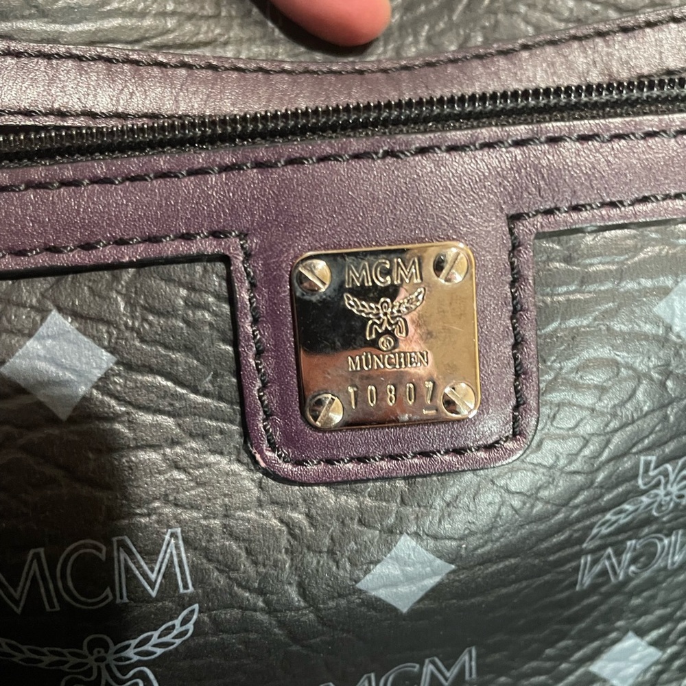 MCM Jumbo Shopping Tote - Picture 13 of 16